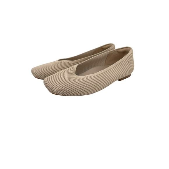Vivaia Margot 2.0 Square Toe V-Cut Flats Almond Beige Size 39.5 W 8.5 - Picture 2 of 15